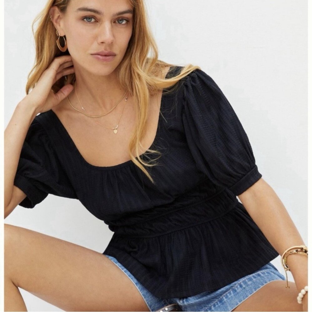 Anthropologie Maeve Black Smocked Blouse (Sz M) Scoop Neck Puff Sleeve Peplum